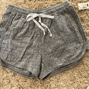 1-2026A—AEROPOSTALE SIZE XS SHORT SHORTS-GRAY-